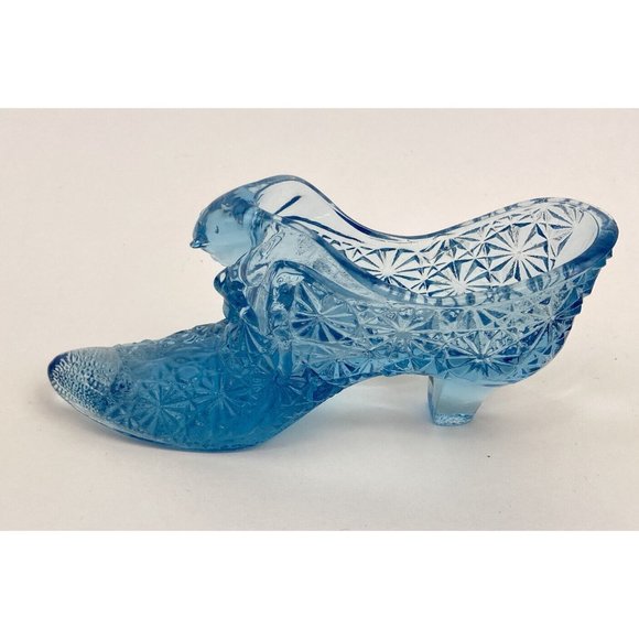 *Vtg Fenton Art Glass Slipper Shoe Daisy & Button Cat Head Light Blue Figurine - Picture 3 of 6